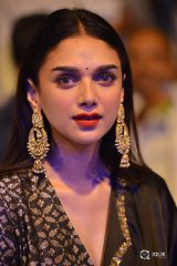 Aditi Rao Hydari at Antariksham Pre Release Event
